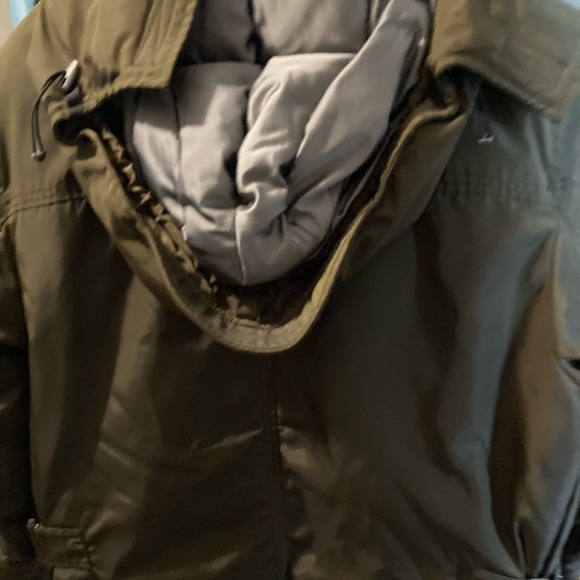 Peuterey Men’s winter jacket size XL - Picture 2 of 3